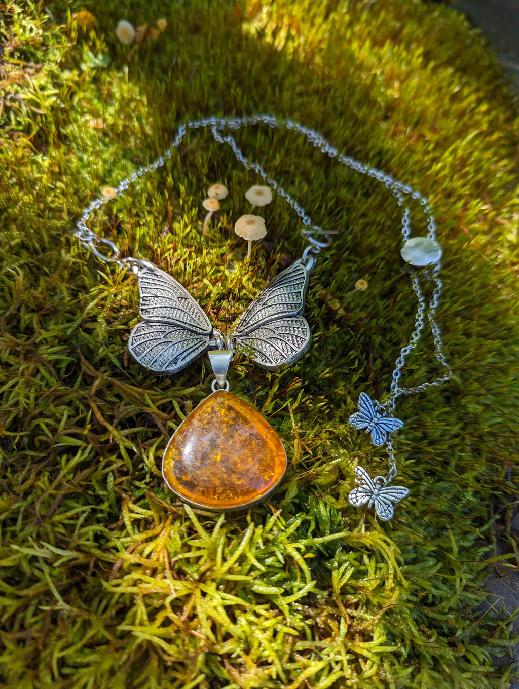 Adjustable Amber Butterfly Necklace