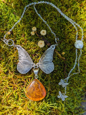 Adjustable Amber Butterfly Necklace