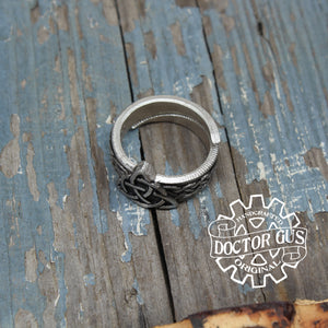 Triquetra Ring