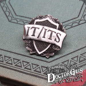 It/Its Pronoun Badge