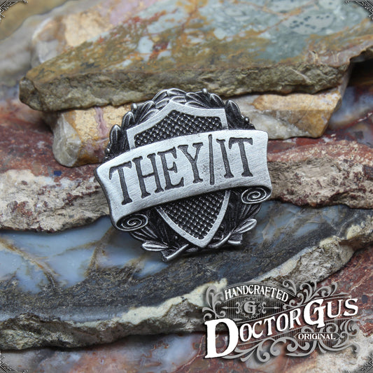 They/It Pronoun Badge